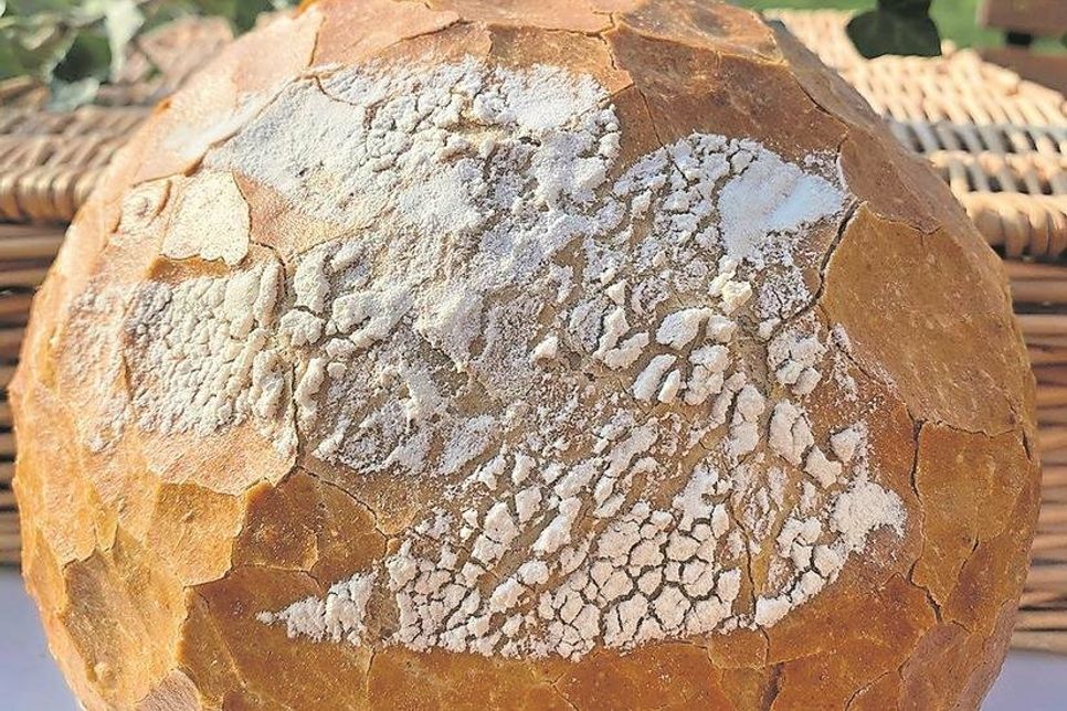 Der Erlös aus dem Verkauf des Friedenbrotes geht zugunsten der Ukraine.