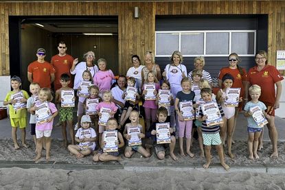 Im August wurden zwei Gruppen mit insgesamt 40 Kindern im Kurs „Wellenfit“ trainiert: Sie sind nun startklar für die Ostsee.