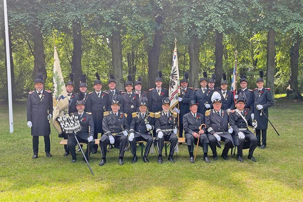 Günter Reinhold mit dem Leutnants-Corps.