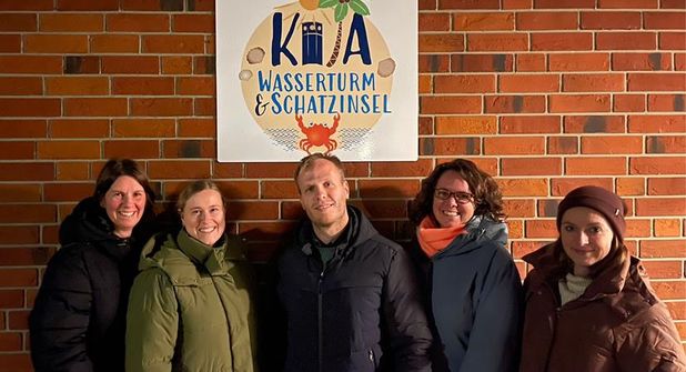 Lara Cygan de Meza, Anja Hartmann, Tim Schubert, Cathleen Granzin und Steffi Blöhs stellen den neuen Vorstand des Fördervereins „Die Wassergeister“.