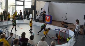 Die U13 Mannschaft des TSV Neustadt zeigte, warum sich Floorball steigender Beliebtheit erfreut.