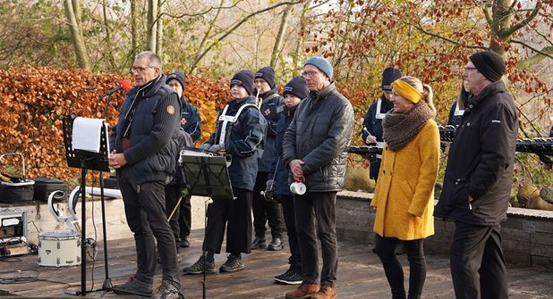 Pünktlich um 11 Uhr eröffneten die Organisatoren den Budenzauber.