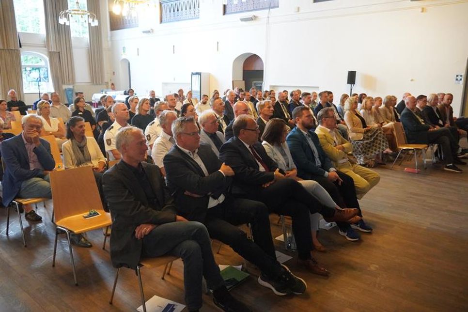 Die Einweihung begann mit einer Feierstunde im Festsaal der Ameos.