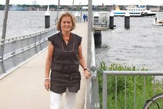 „Springen verboten“ - kaum einer hält sich daran. Statt dessen würden auch lebensrettende Rettungsringe zerstört, so Bürgermeisterin Hildegard Mersmann.