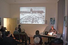 Hobbyhistoriker und Musiker Wolf Rüdiger Ohlhoff hielt einen Vortrag über die Rolle der Musik in Konzentrationslagern