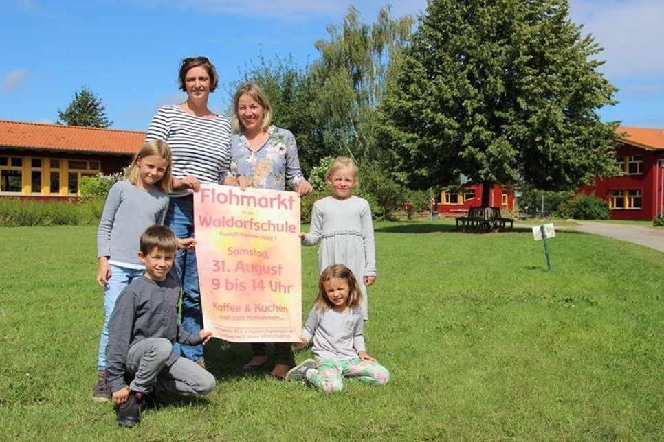 Die Mitorganisatorinnen Freya Faust und Tiebe Wilkens (Mi.) freuen sich auf viele Teilnehmer und Besucher.