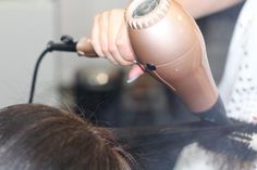 Frisöre und Nagelstudios dürfen ab dem 1. März wieder öffnen.