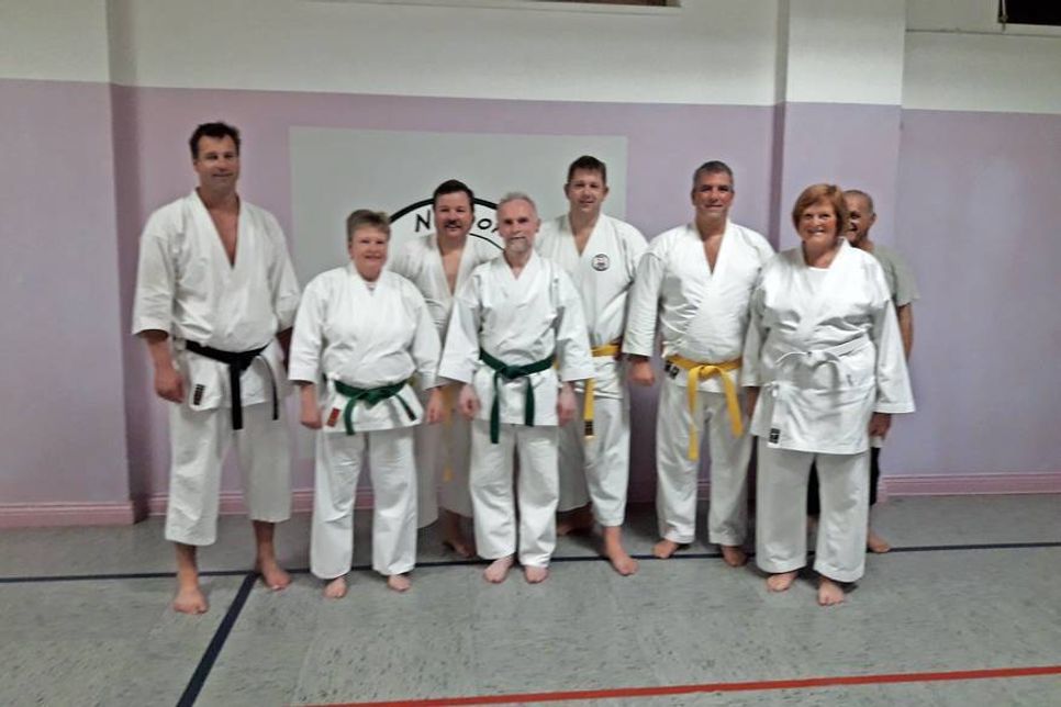 Grömitz. Die Jukuren Torsten Medloff, Gerhard Wolter und Michele Choma vom Grömitzer Nippon Dojo legten die Prüfung zum 8. Kyu (Gelbgurt) und Margret Dohmel und Holger Jankowski zum 6. Kyu (Grüngurt) ab. (red)