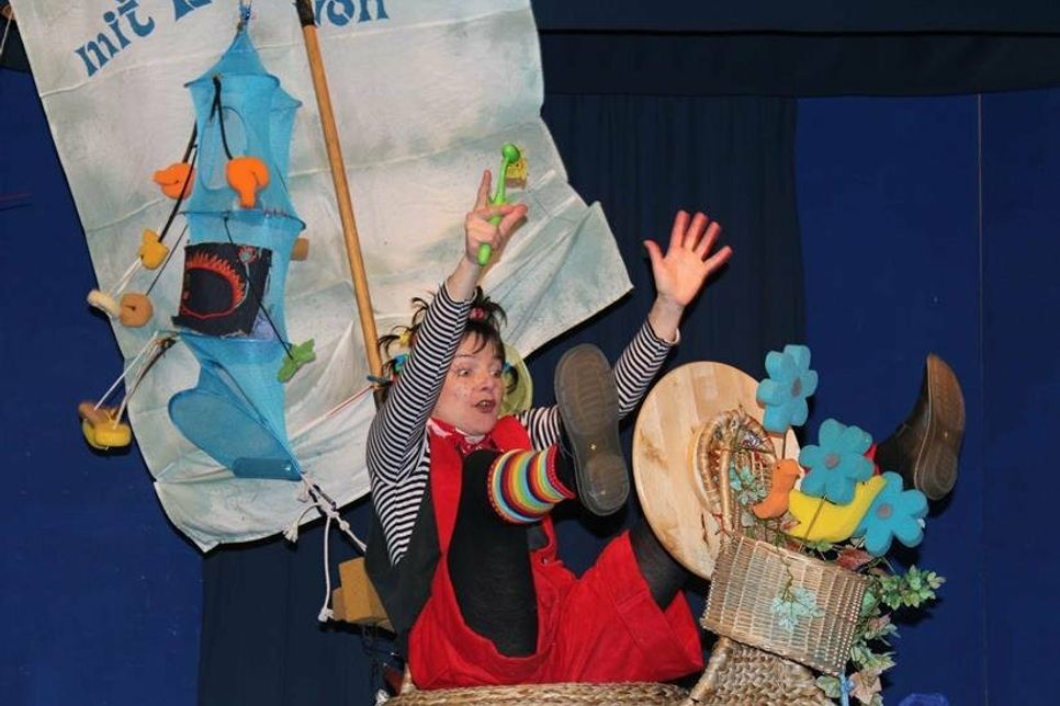 Mitfahrtheater für kleine Passagiere von 4 bis 11 Jahren mit Dorit Meyer-Gastell. (Foto: Hans Lepel)