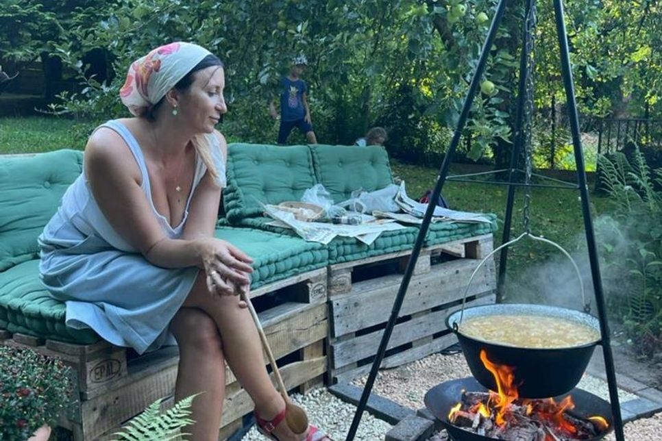 Das „Kulish“ wird in einem Kessel über offenem Feuer gekocht.