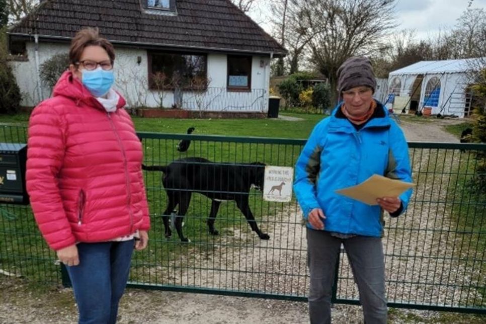 Miriam Schneekloth (re.).