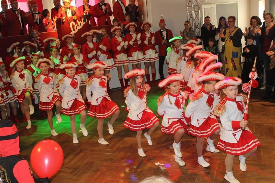 Die Kindergarden eröffnen am Samstag um  15 Uhr.