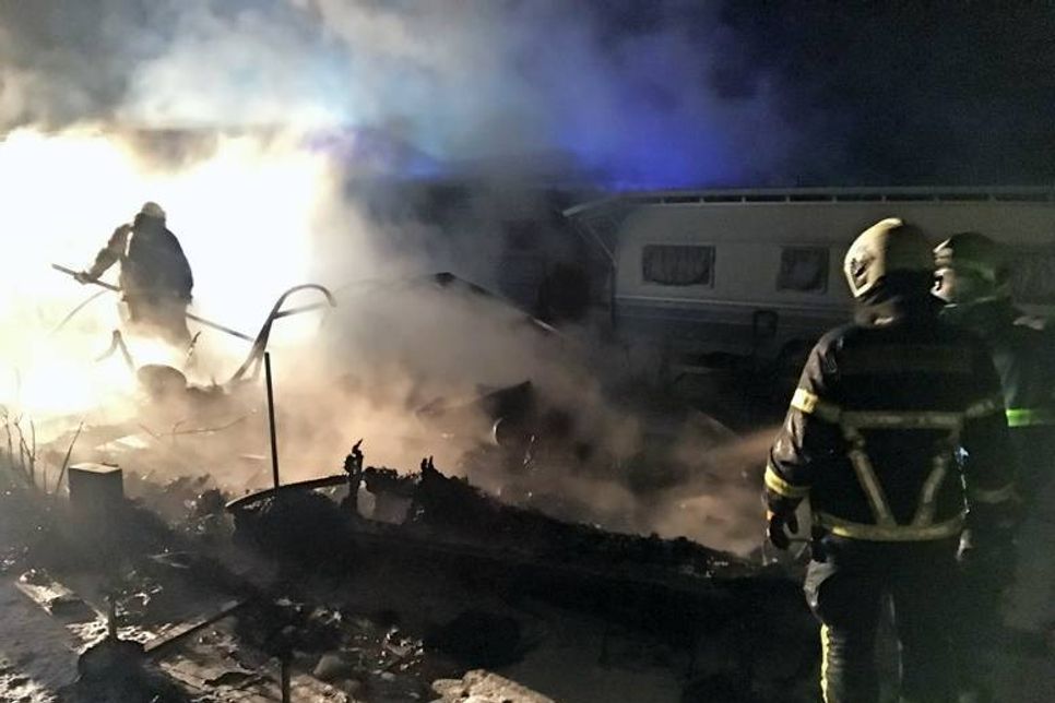 Der Wohnwagen war nicht mehr zu retten.