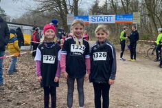 Elisa Schweigler, Merle Callsen und Nike Jakobsen (v. lks.).