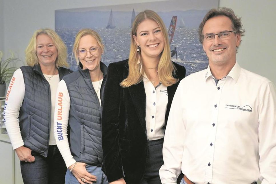 Ines Dobbertin, Julia Janshen, Michelle Dobbertin und Inhaber Torsten Dobbertin (v. lks.).