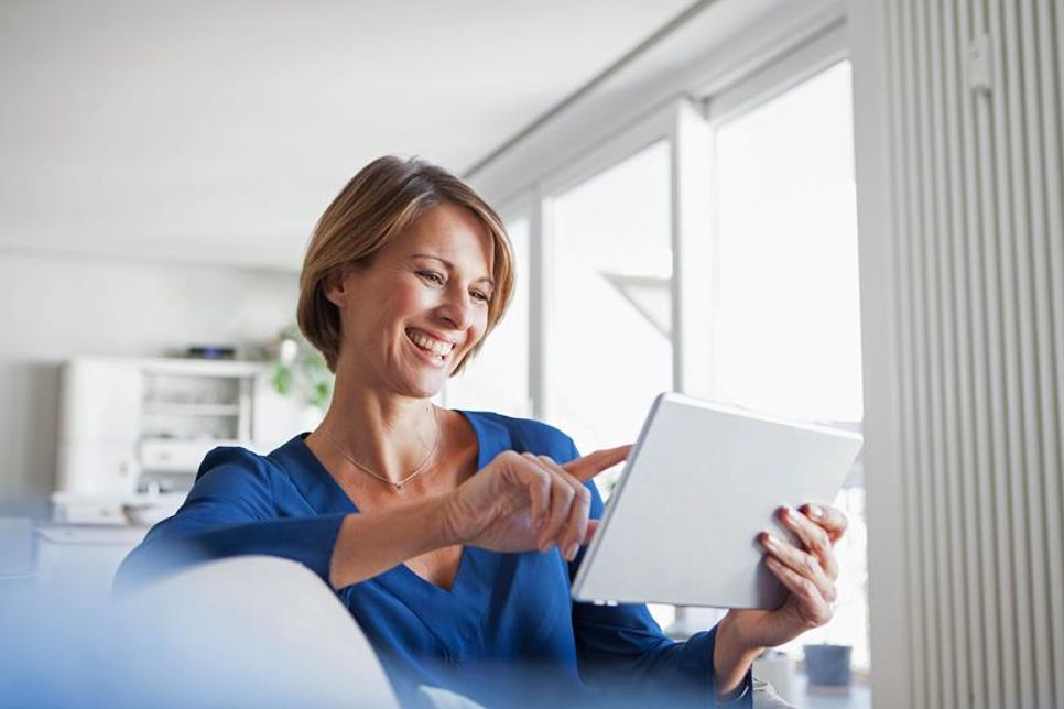 Ruckzuck einen Termin buchen und dank Warteliste noch schneller drankommen - digitale Tools machen das möglich. (Foto: DJD/Doctolib/Getty Images/Rainer Berg)