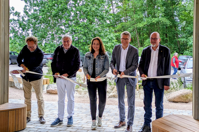 v.l. Volker Binding (Architekt), Fritz-Michael Kümmel (Vorsitzender AktivRegion Wagrien-Fehmarn), Lea Haltermann (Vorsitzende Tourismusausschuss), Oliver Behncke (Tourismusdirektor) und Jörg Weber (Bürgermeister)
