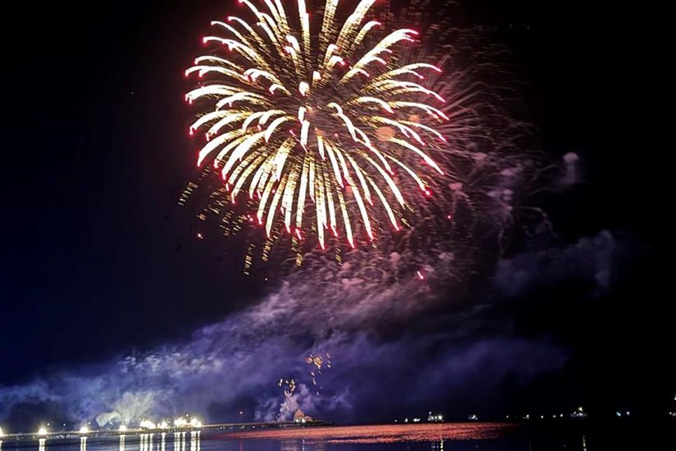 Am Freitag findet „Ostsee in Flammen“ vor der Küste von Grömitz statt. Ab 2026 wird das Großevent zukünftig am letzten Samstag im August gefeiert.