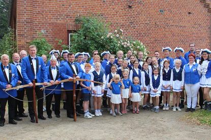 Beim Bürgervogelschießen in Altenkrempe wird in diesem Jahr erstmals auch das Jugendkönigsschießen ausgetragen.