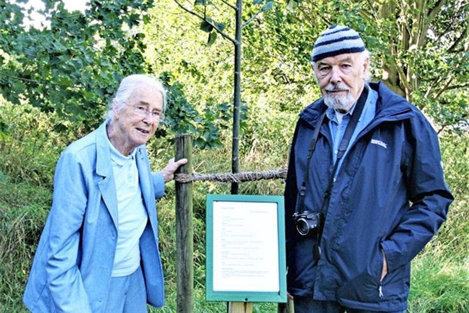 Dr. Charlotte Heimann und Berend Wellmann haben vor zwölf Jahren den Baumerlebnispfad gegründet.