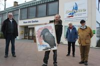 November: Die Maskenpflicht wird verschärft. Die Corona-Fallzahlen steigen in einem Monat von 142 auf 602 Infizierte. +++ Restaurants und Hotels müssen wieder schließen. +++ Mit der „Dahmer Kunstmeile“ verwandelt sich die Strandpromenade in eine bunte, lebendige Meile. +++ Das Jugendcafé Neustadt feiert (in kleinem Kreis) seinen 18. Geburtstag.