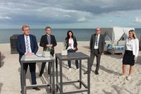 September: Ostholstein geht mit 272 aktiv Radelnden in 22 Teams an den Start und legt eine Strecke von 46.545 Kilometern klimafreundlich mit dem Fahrrad zurück. +++ Tourismusminister Bernd Buchholz zieht in Scharbeutz eine positive Zwischenbilanz der Sommersaison.