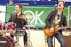 Das Duo Deluxe sorgt beim Lichterfest in Haffkrug für die musikalische Unterhaltung. (Foto: Veranstalter)
