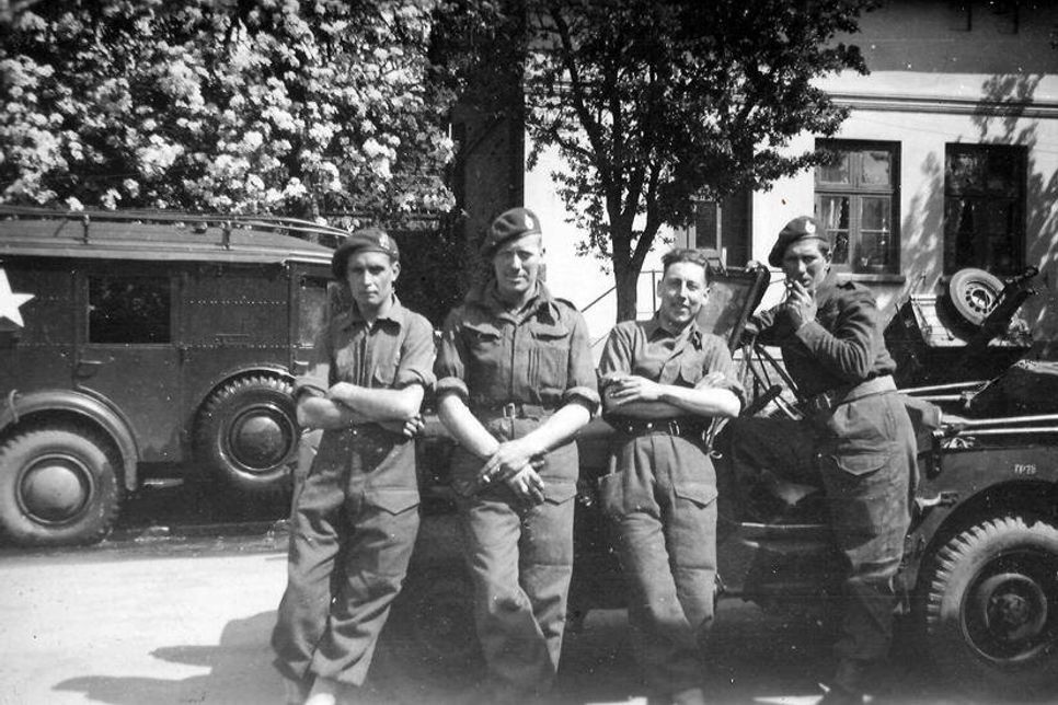 Briten im Heisterbusch Mai 1945. (Foto: Stadtarchiv)