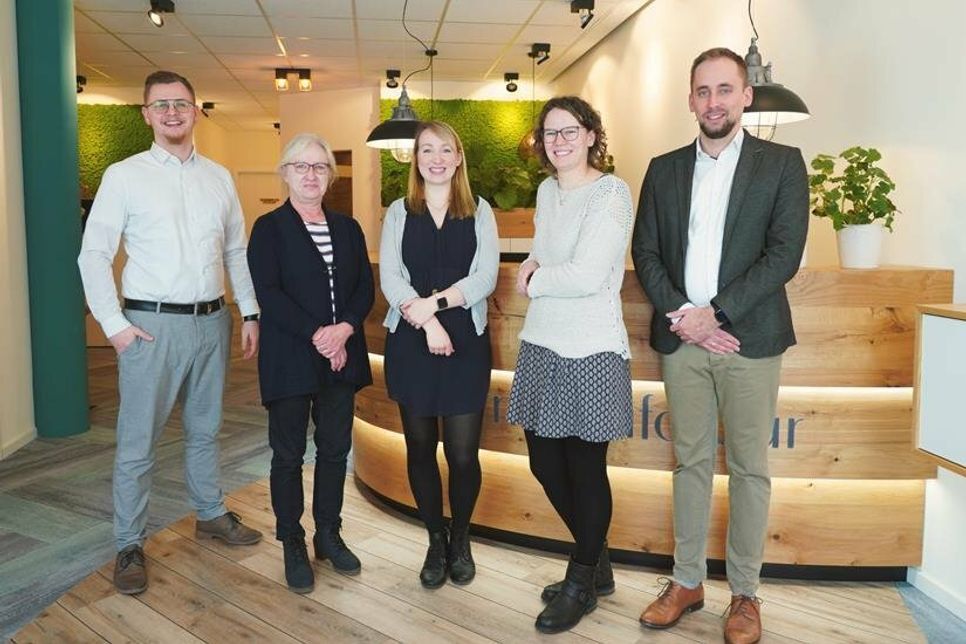 Das Team der Hörmanufaktur (v. lks.): Lucas Lupp, Sonja Csomor, Alicia Schulte, Franziska Lorenzen und Christoph Schulte.