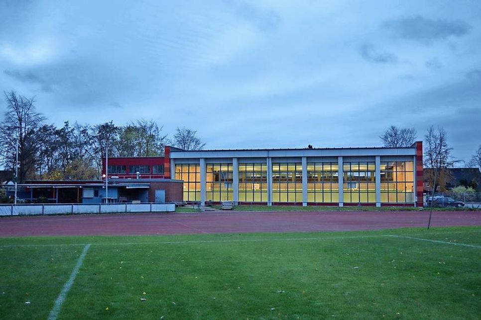 Clever durchgeplant, ist die Gemeinde Ratekau beim Umstieg auf LED-Beleuchtung in der Møn-Halle und in der Hannes-Zobel-Halle finanziell gut weggekommen.