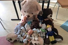 Viele Plüschtiere wurden mit eigenständig angelegten Verbänden von den Kindern versorgt.