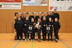 Neustadt. Die Damen der HSG Ostsee Neustadt/Grömitz konnten sich durch eine finanzielle Unterstützung der VR Bank Ostholstein Nord – Plön eG, vertreten durch Katharina Duman, einheitliche Trainingsanzüge anschaffen. Die Mannschaft würde sich am Sonntag, dem 12. Januar über viele Fans in der Gogenkrog-Halle freuen. Sie spielt um 14 Uhr gegen die HSG Holsteinische Schweiz III. (red)