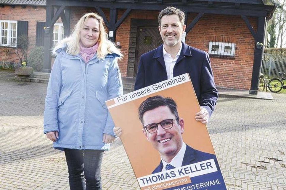 Gemeindewahlleiterin Renée Steffen und Amtsinhaber Thomas Keller als einziger Bewerber wünschen sich eine möglichst hohe Wahlbeteiligung.