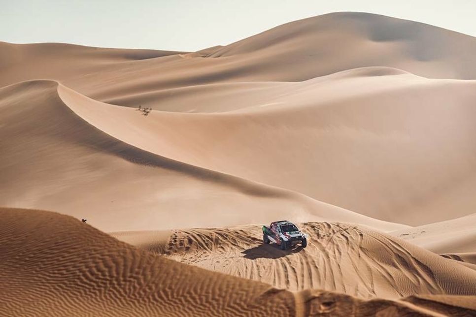 Viele und knifflige Dünen bildeten die Tageslosung auf der zwölften Etappe der Rallye Dakar.