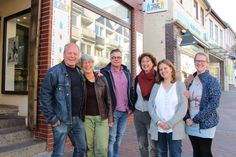 Engagieren sich gut gelaunt für ihren Verein: 1. Vorsitzender Mano Salokat, Schriftführerin Tamara Weegé-Esmann, Kassenwart Richard Dippel, 2. Vorsitzende Beatrix Spiegel, 2. Beisitzerin Birte Anika Schröder und 1. Beisitzerin Anika Schlünz (v. lks.).