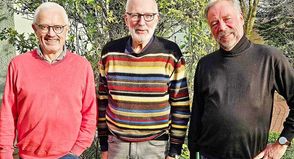Die drei Initiatoren von „Senioren helfen Senioren“ in Eutin: Rainer Witte, Bruno Kall und Carlfriedrich Napp (v.l.) wissen weiter.