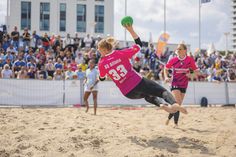 24. Travemünder-Beachhandball-Cup: Über 2.000 Sportlerinnen und Sportler zu Gast am Travemünder Strand