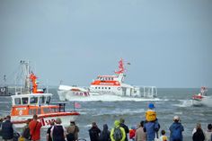 Ihren beliebten Tag der Seenotretter begeht die DGzRS in diesem Jahr zum 27. Mal mit Vorführungen, Besichtigungen, Mitfahrten und vielen Gesprächen.