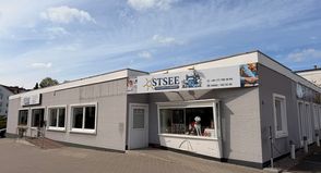 „Ostsee Textilservice & Schneiderei“ ist in der Straße Körnickerfeld 19 in Grömitz zu finden.