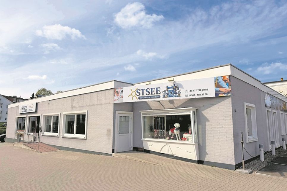 „Ostsee Textilservice & Schneiderei“ ist in Grömitz zu finden.