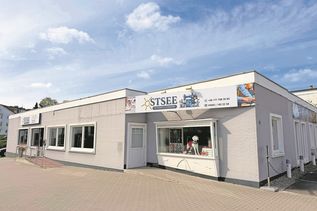 „Ostsee Textilservice & Schneiderei“ ist in Grömitz zu finden.