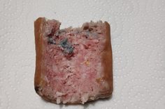 Sichergestellter Giftköder.