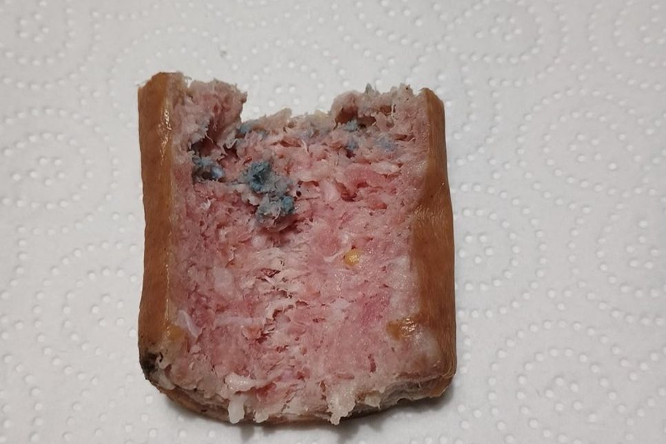 Sichergestellter Giftköder.