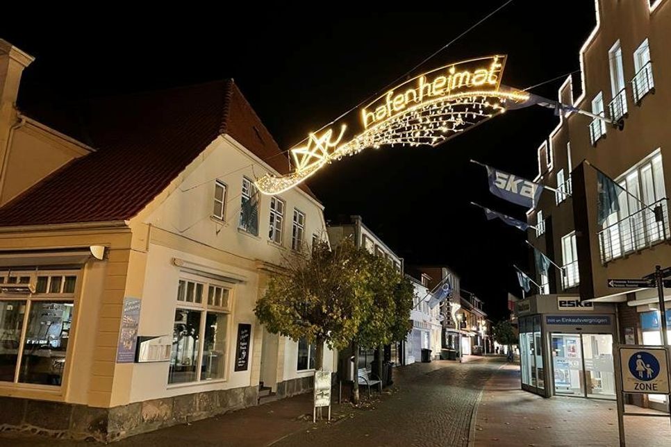 Auch die neue, schöne Winterbeleuchtung im Stadtzentrum konnte durch die gemeinsame Anstrengung von Stadtmarketing und Gewerbeverein realisiert werden.