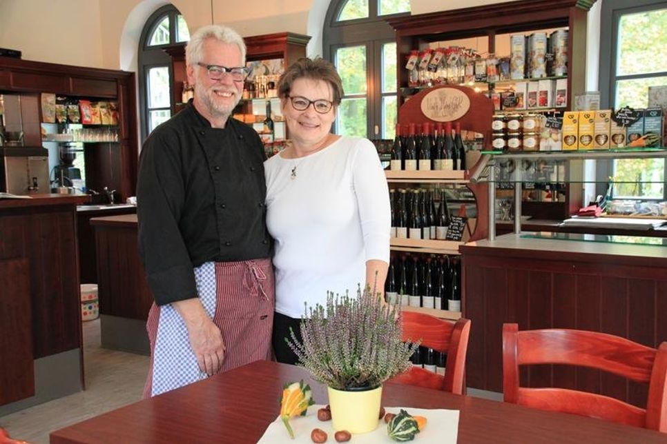 Hartmut Schmeer und Kerstin Schöning verwöhnen die Geschmacksknospen ihrer Gäste mit Wild- und Fischspezialitäten sowie mediterranen und vegetarischen Gerichten.