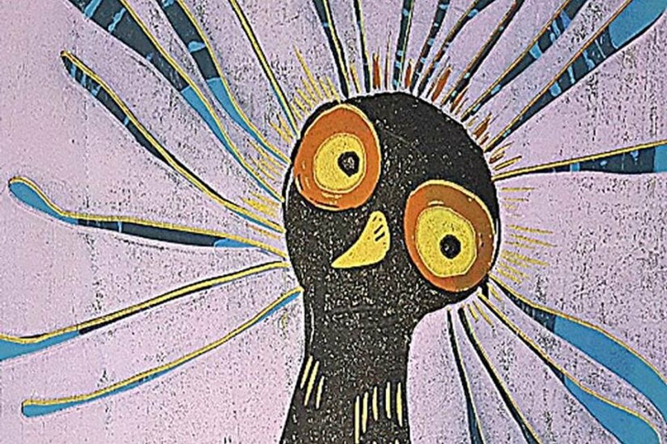 Christin Karbaum zeigt farbige Holzschnitte. Manche Drucke sollen einfach zum Schmunzeln anregen.