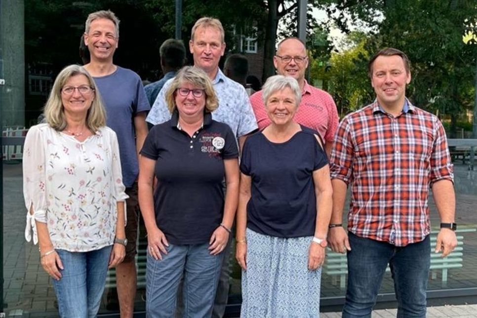 Der NLC Vorstand: Beisitzerin Silke Schnell, Schriftwart Michael Konrad, Beisitzerin Sandra Hartmann, 1. Vorsitzender Roland Luckow, 2. Vorsitzende Thea Niemann, Kassenwart Guido Nachtweih und Jugendwart Chris Stühmer (v. lks.).