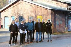 Die umwelt- und kulturpolitische Sprecherin der Fraktion Bündnis 90/die Grünen im schleswig-holsteinischen Landtag Marlies Fritzen (3. v. lks.) besuchte im Rahmen einer Rundreise auch die Kulturwerkstatt Forum.