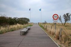 Fluch oder Segen? - Der barrierefreie Strandzugang am Seebrückenvorplatz in Rettin, der bei der Erneuerung der Promenade entstand.
