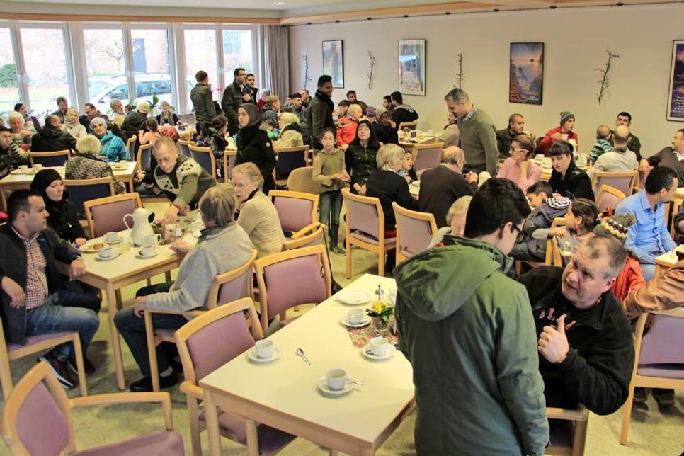 Das Café International bietet Einheimischen und Flüchtlingen jeden ersten Samstag im Monat die Möglichkeit, ins Gespräch zu kommen.